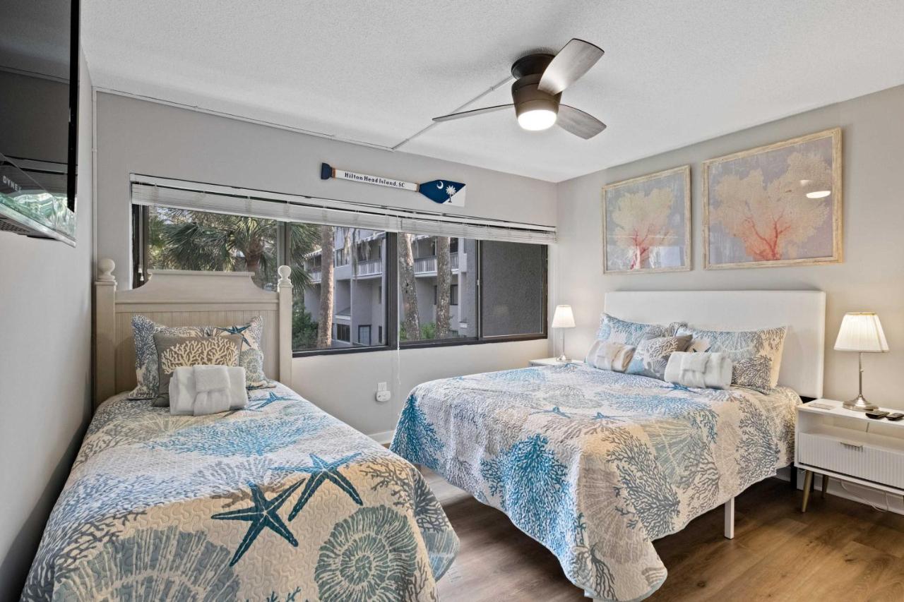 Coastal Oasis With Pool - Walk To Coligny Beach Park Hilton Head Island Bagian luar foto