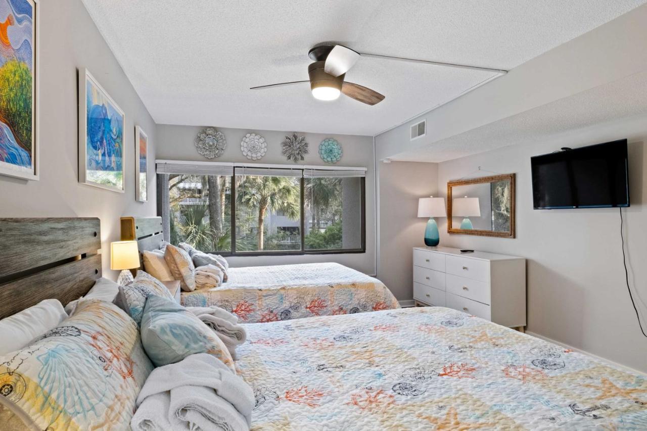 Coastal Oasis With Pool - Walk To Coligny Beach Park Hilton Head Island Bagian luar foto